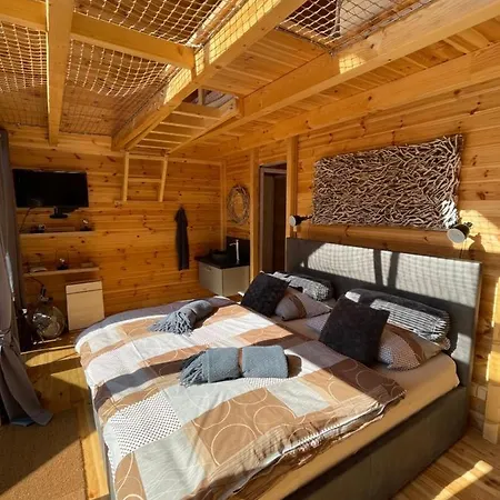 Lakehouse Amalka Villa
