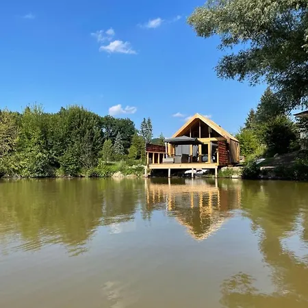 Lakehouse Amalka Villa