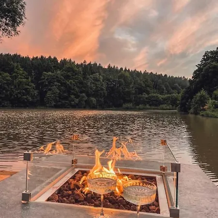Villa Lakehouse Amalka Oharice